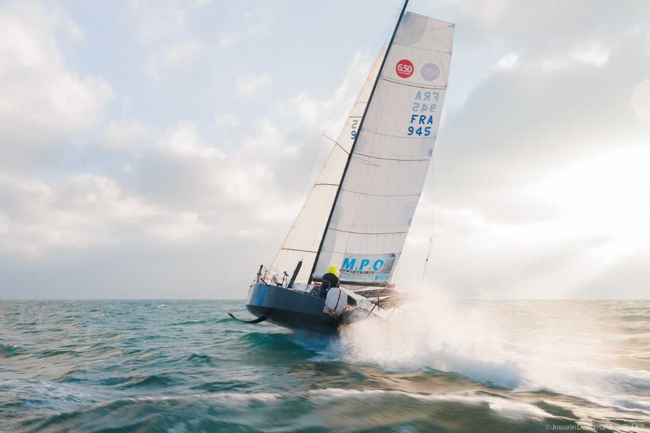 
      <p>En 2021, j'ai investi dans le Mini 945 de Fabio muzzolini pour l’équiper de foils « en C » : appendices révolutionnaires permettant d'augmenter la vitesse et la stabilité du bateau.<br/>

  En 2024 nous avons testé de nouveaux foils, des modifications sur les plans porteurs de safrans et un nouveau design des voiles.
  Ces essais vont continuer en 2025 pour améliorer sans cesse les performances du bateau.<br/>

  Aussi, je vous propose de naviguer à 25-30 nœuds, à bord de l’ETF26 FULL FOILING, le prototype volant au pré et au portant.
  Le financement apporté grâce à vous me permettra de financer une partie des couts de développement.
  Merci !<br/>
  



    