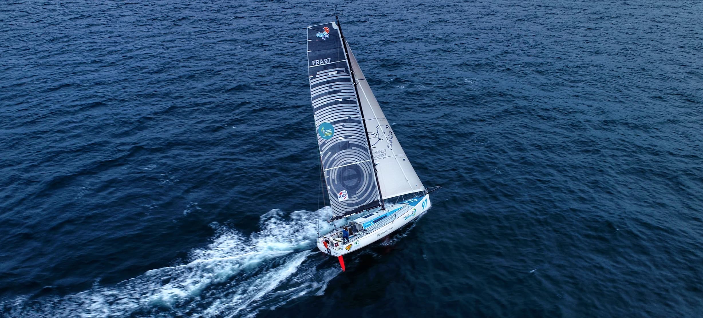 
    <p>Né à Saint Malo, je navigue depuis mon plus jeune âge.<br/> De mes premiers bords en Optimist puis en Hobie Cat, j’achète un prototype Mini 6.50 sur lequel je cours en circuit Mini pendant 2 ans.
<br/>Skipper professionnel depuis 2010, je suis titulaire du capitaine 200.<br/> Ancien marin de commerce et préparateur de bateaux de course, je suis aujourd'hui gérant de la société Saint-Malo Yachts Broker spécialisé dans la vente de bateaux d'occasion, chantier naval et skippage professionnel.
<br/> Contraint à l’abandon sur la Route du Rhum 2022, mon objectif est de participer à la Transat Jacques Vabre 2023 . Véritable rêve d'enfance, l'envie d'y participer ne m’a jamais quittée.
<br/> À travers ce projet, je souhaite sensibiliser à la protection des océans et de notre planète tout en valorisant le local.<br/>  Des modifications seront apportées au voilier Class40 n°97 à partir de matériaux responsables et produits bio-sourcés.
<p/>